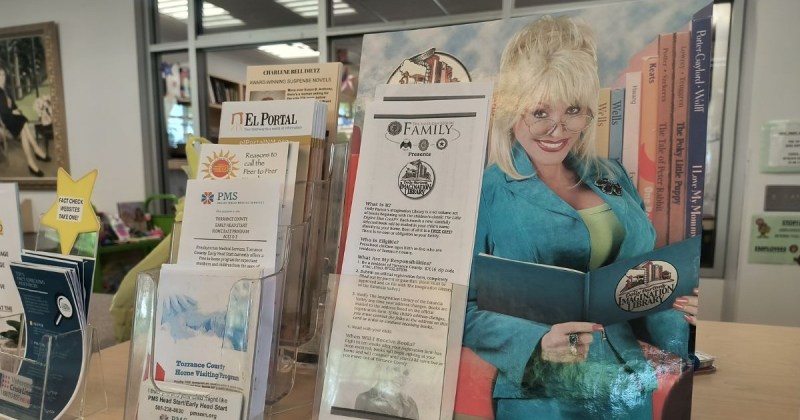 A Dollywood Foundation display at a New Mexico library