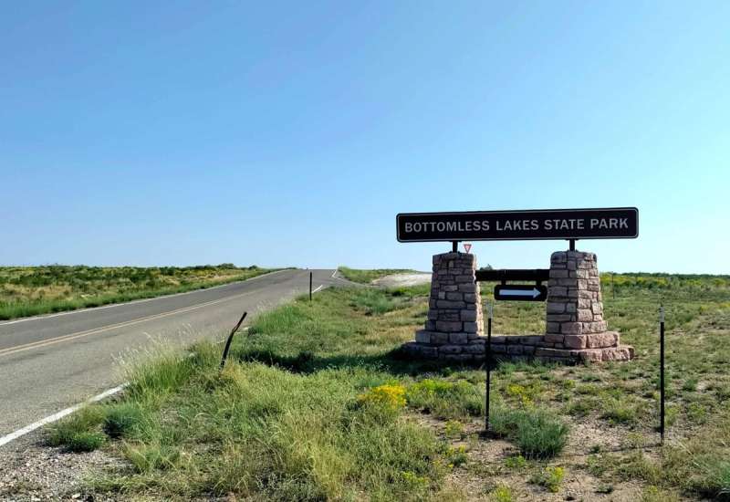 The entrance to Bottomless Lakes State Park